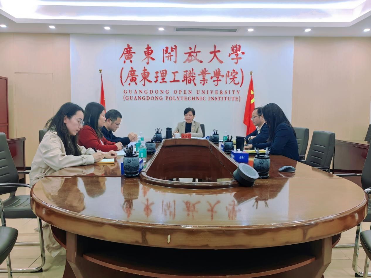 校领导到宣传统战部调研指导工作